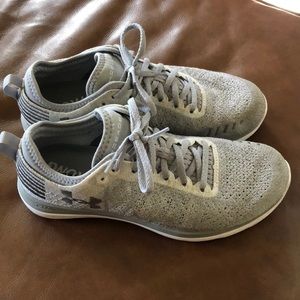 ⭐️⭐️ Under Armour Threadborne Fortis ⭐️⭐️